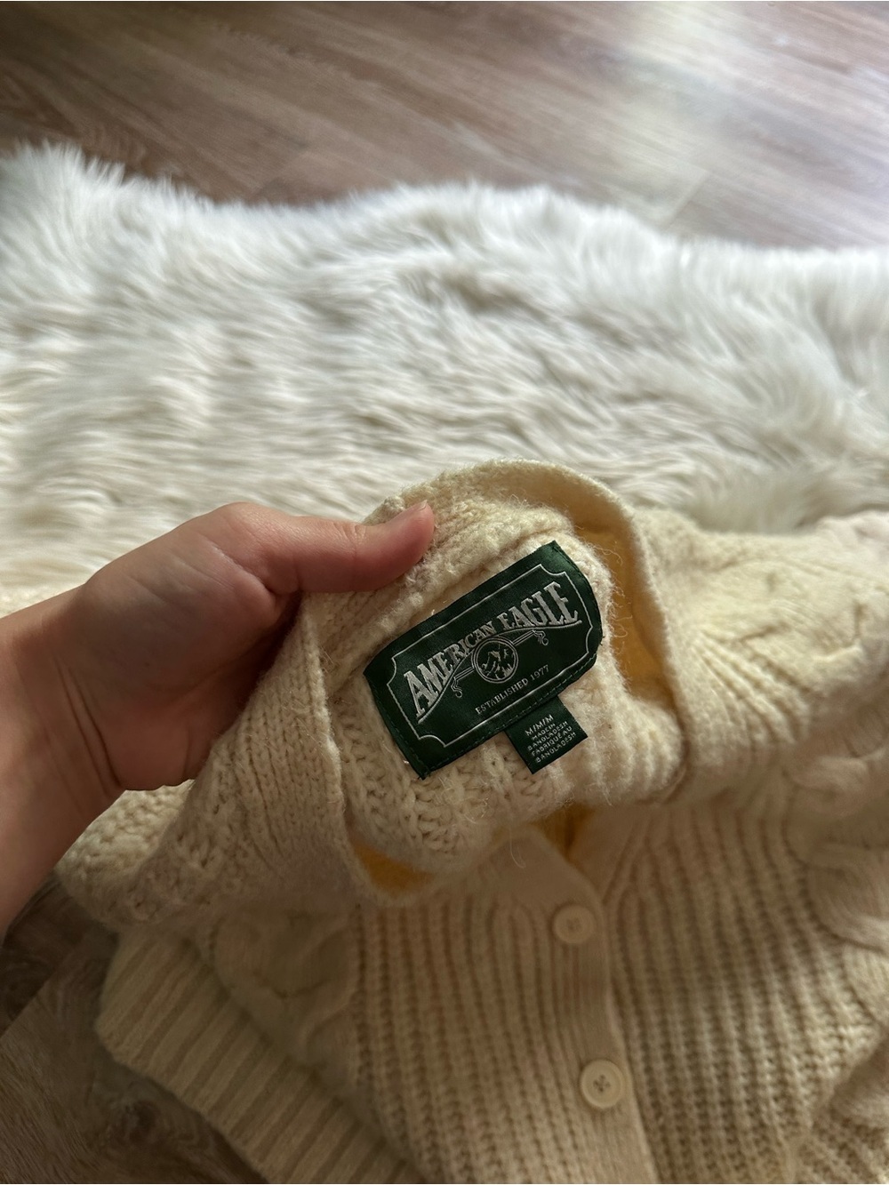 AMERICAN EAGLE Cream Knit
Cardigan - Picture 6 of 6